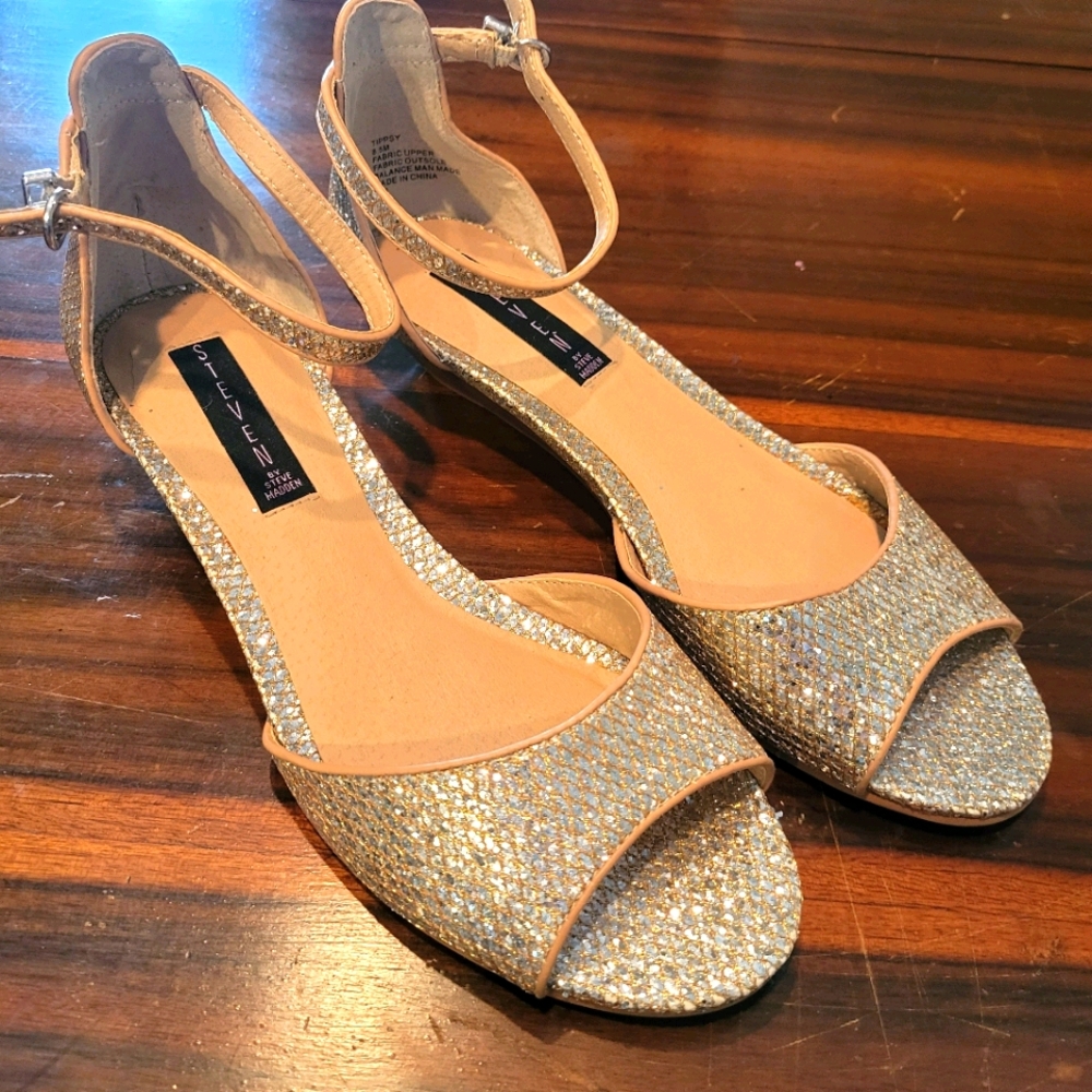 Steven by Steve Madden wedge glitter sandles